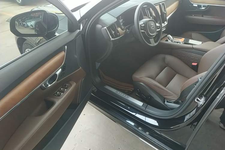 Used Volvo S90 2023 B5 Zhiyi Luxury Edition Driver Seat