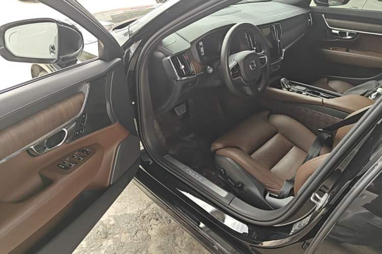 Used Volvo S90 2023 B5 Zhiyuan Luxury Edition Driver Seat