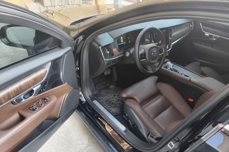 Used Volvo S90 2023 B5 Zhiyuan Luxury Edition Driver Seat