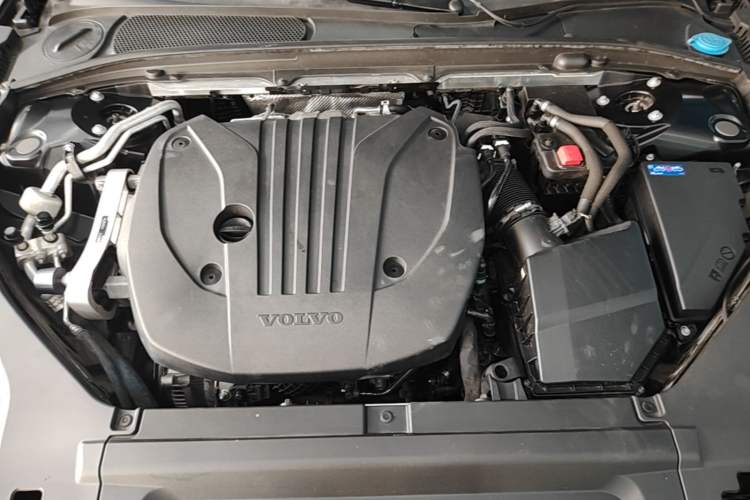 Used Volvo S90 2023 B5 Zhiyuan Luxury Edition Engine Bay