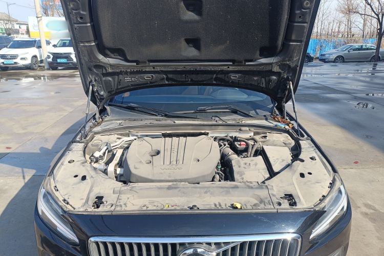 Used Volvo S90 2023 B5 Zhiyi Luxury Edition Engine Bay