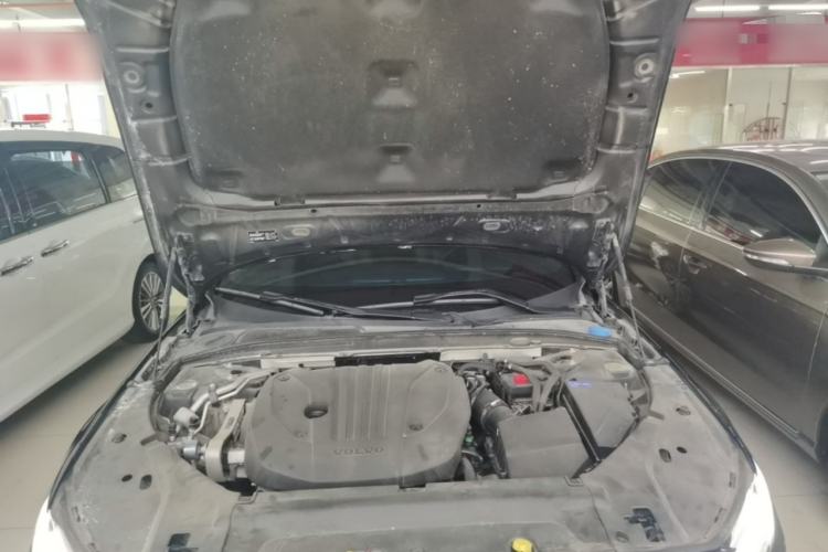 Used Volvo S90 2023 B5 Zhiyuan Luxury Edition Engine Bay