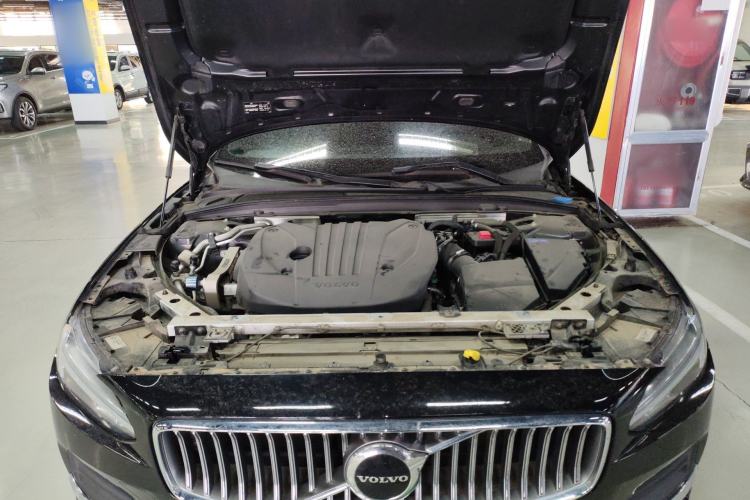 Used Volvo S90 2023 B5 Zhiyuan Luxury Edition Engine Bay