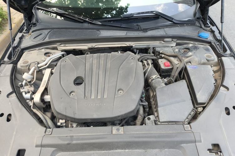 Used Volvo S90 2023 B5 Zhiyi Luxury Edition Engine Bay