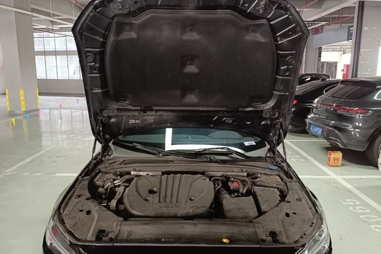 Used Volvo S90 2023 B5 Zhiyi Luxury Edition Engine Bay