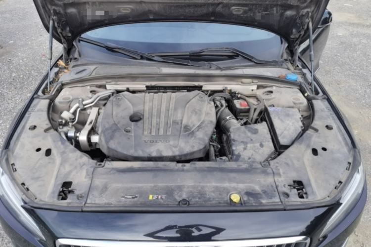 Used Volvo S90 2023 B5 Zhiyi Luxury Edition Engine Bay