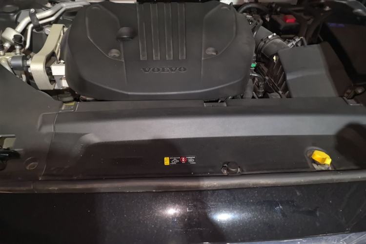 Used Volvo S90 2023 B5 Zhiyi Luxury Edition Engine Bay