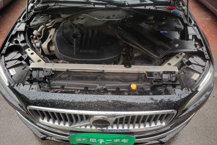 Used Volvo S90 2023 B5 Zhiyi Luxury Edition Engine Bay