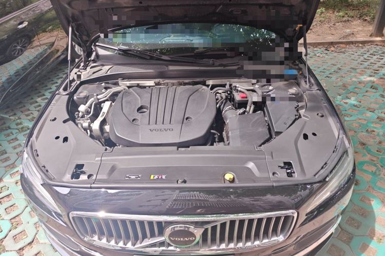 Used Volvo S90 2023 B5 Zhiyuan Luxury Edition Engine Bay