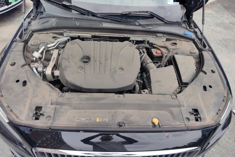 Used Volvo S90 2023 B5 Zhiyi Luxury Edition Engine Bay