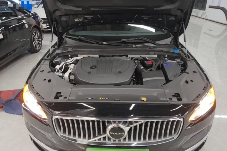 Used Volvo S90 2023 B5 Zhiyuan Luxury Edition Engine Bay