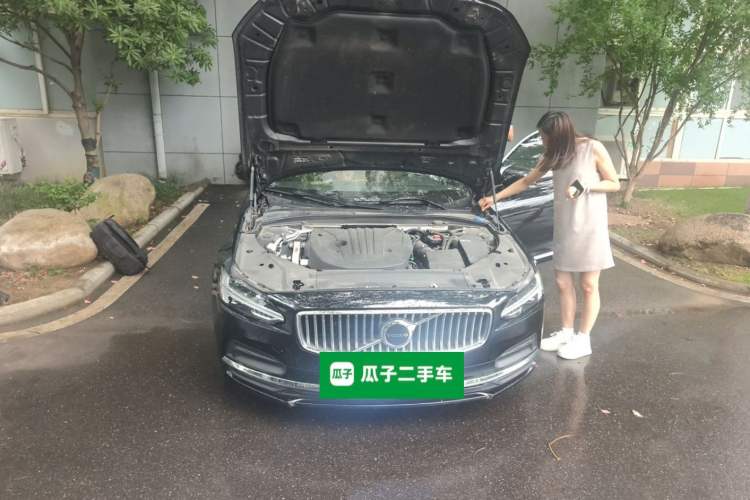 Used Volvo S90 2023 B5 Zhiyi Luxury Edition Engine Bay