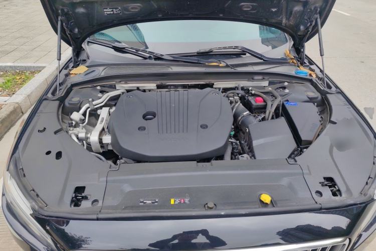 Used Volvo S90 2023 B5 Zhiyi Luxury Edition Engine Bay