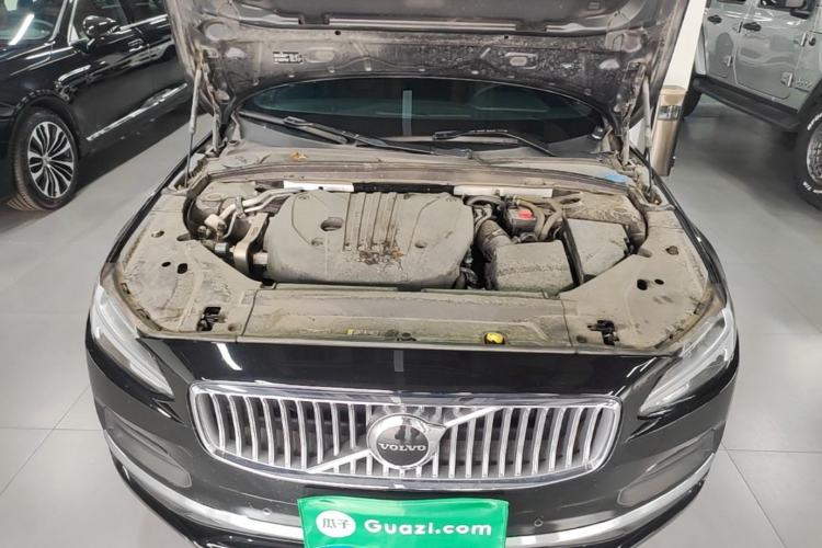 Used Volvo S90 2023 B5 Zhiyuan Luxury Edition Engine Bay