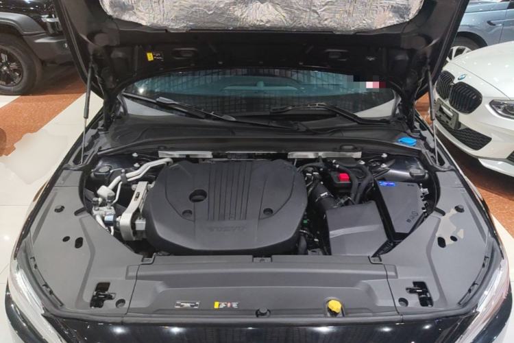 Used Volvo S90 2023 B5 Luxury Smart Edition Engine Bay