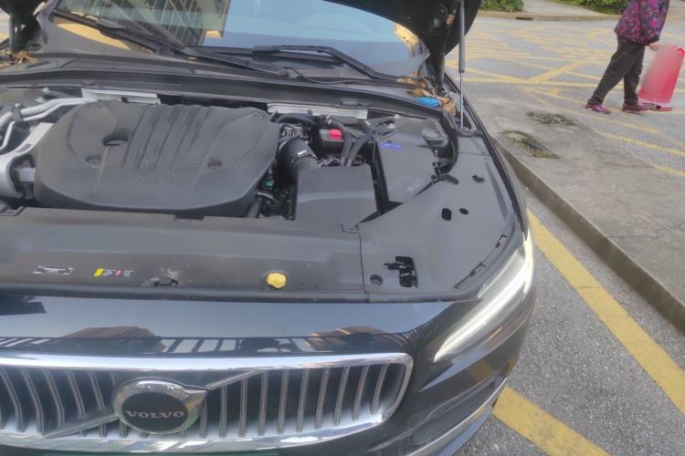 Used Volvo S90 2023 B5 Zhiyi Luxury Edition Engine Bay Left