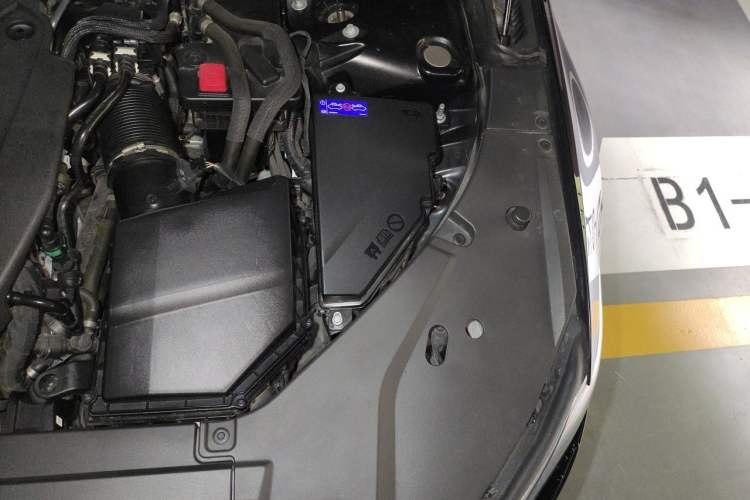 Used Volvo S90 2023 B5 Zhiyuan Luxury Edition Engine Bay Left