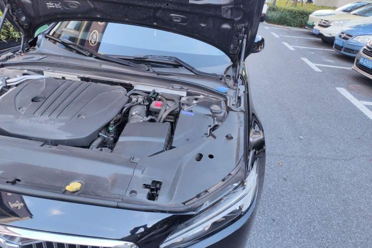 Used Volvo S90 2023 B5 Zhiyuan Luxury Edition Engine Bay Left