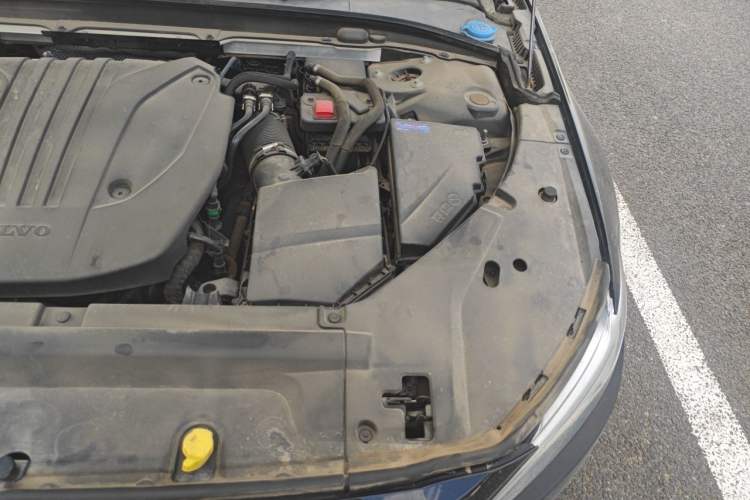 Used Volvo S90 2023 B5 Zhiyuan Luxury Edition Engine Bay Left