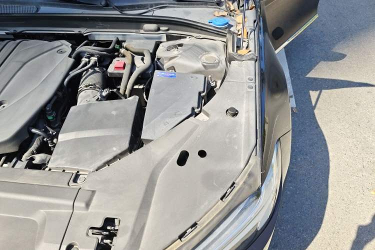 Used Volvo S90 2023 B5 Zhiyi Luxury Edition Engine Bay Left