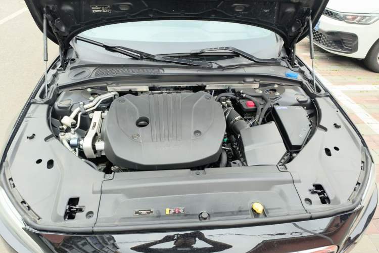 Used Volvo S90 2023 B5 Zhiyi Luxury Edition Engine Bay