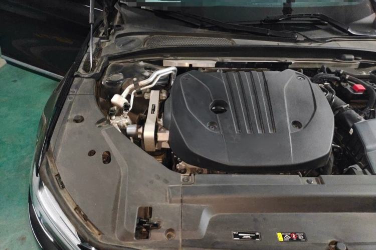 Used Volvo S90 2023 B5 Zhiyi Luxury Edition Engine Bay Right