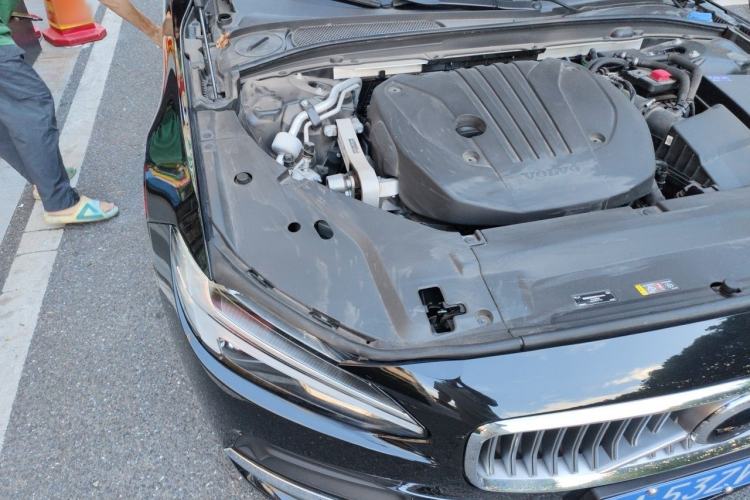 Used Volvo S90 2023 B5 Zhiyuan Luxury Edition Engine Bay Right