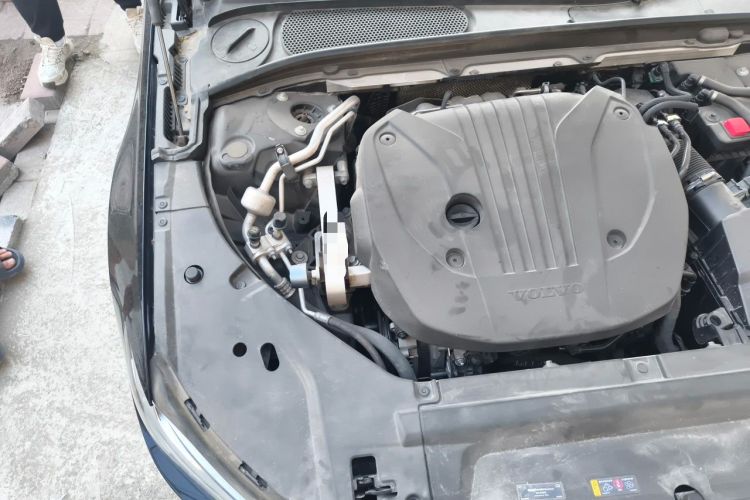 Used Volvo S90 2023 B5 Zhiyuan Luxury Edition Engine Bay Right