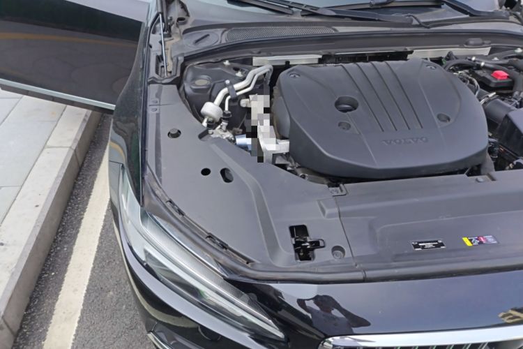 Used Volvo S90 2023 B5 Zhiyi Luxury Edition Engine Bay Right