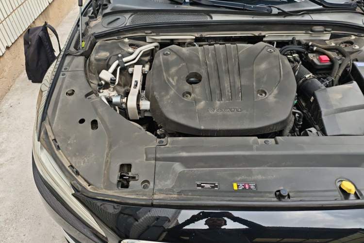 Used Volvo S90 2023 B5 Zhiyi Luxury Edition Engine Bay Right