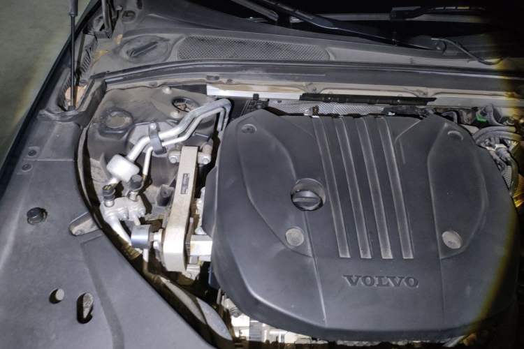 Used Volvo S90 2023 B5 Zhiyuan Luxury Edition Engine Bay Right