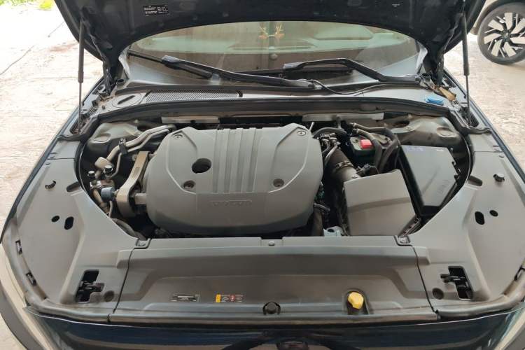 Used Volvo S90 2023 B5 Zhiyuan Luxury Edition Engine Bay