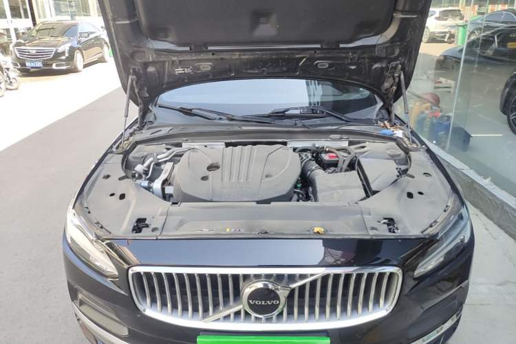 Used Volvo S90 2023 B5 Zhiyi Luxury Edition Engine Bay