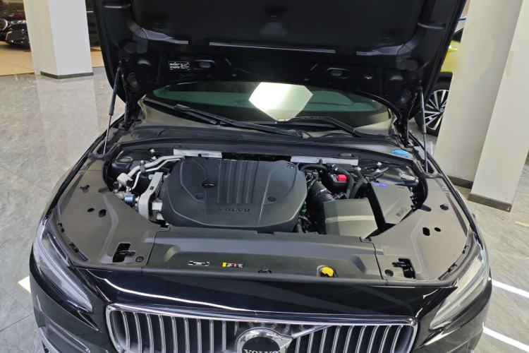 Used Volvo S90 2023 B5 Zhiyuan Luxury Edition Engine Bay