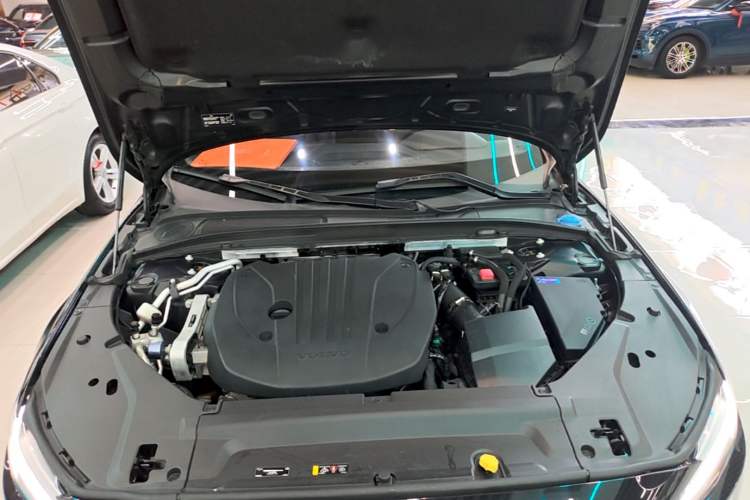 Used Volvo S90 2023 B5 Zhiyuan Luxury Edition Engine Bay