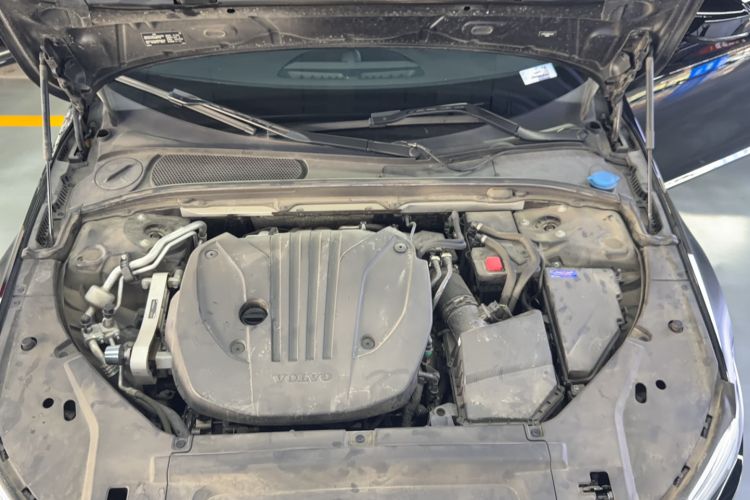 Used Volvo S90 2023 B5 Zhiyi Luxury Edition Engine Bay