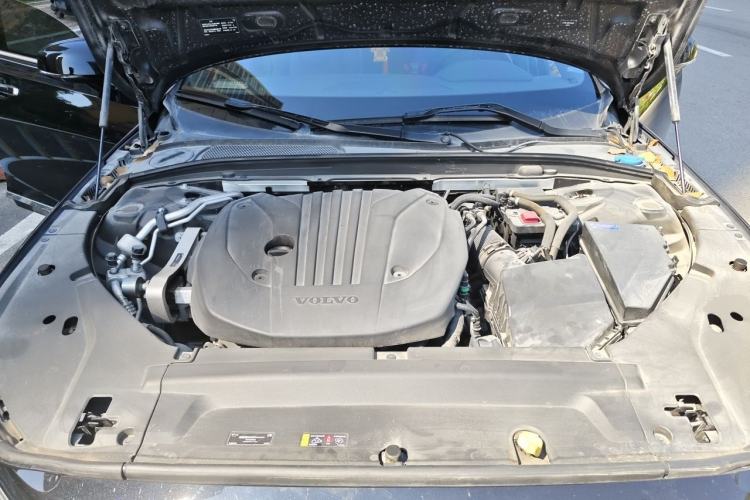 Used Volvo S90 2023 B5 Zhiyi Luxury Edition Engine Bay