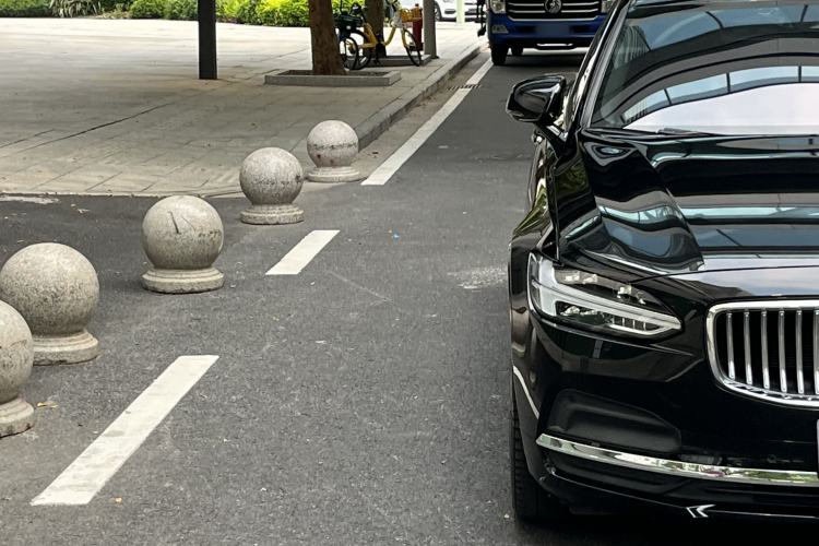 Used Volvo S90 2023 B5 Zhiyuan Luxury Edition Exterior 11