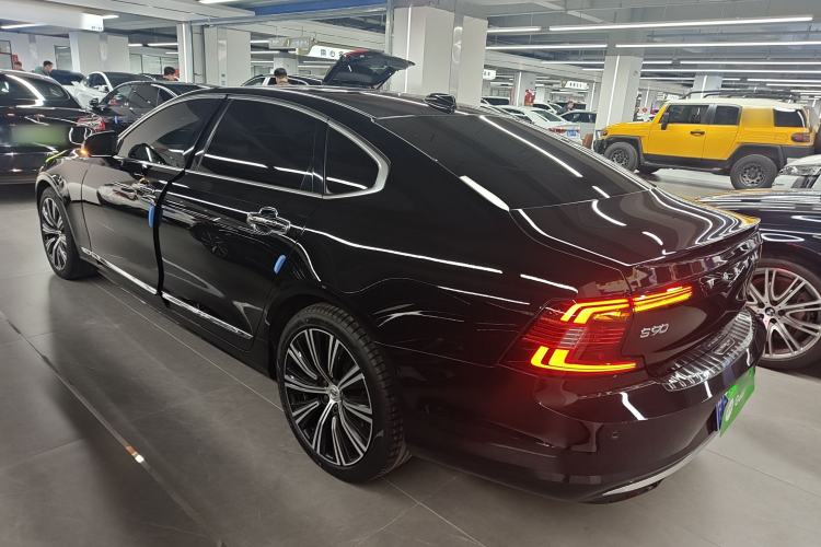Used Volvo S90 2023 B5 Zhiyuan Luxury Edition Exterior 2