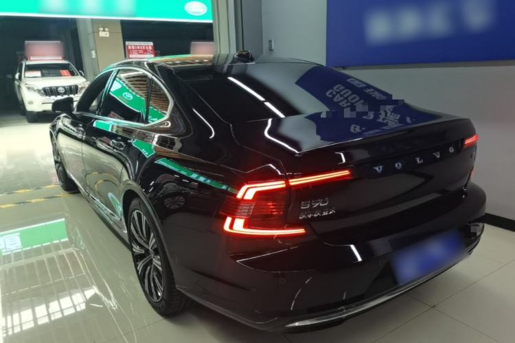 Used Volvo S90 2023 B5 Zhiyuan Luxury Edition Exterior 2