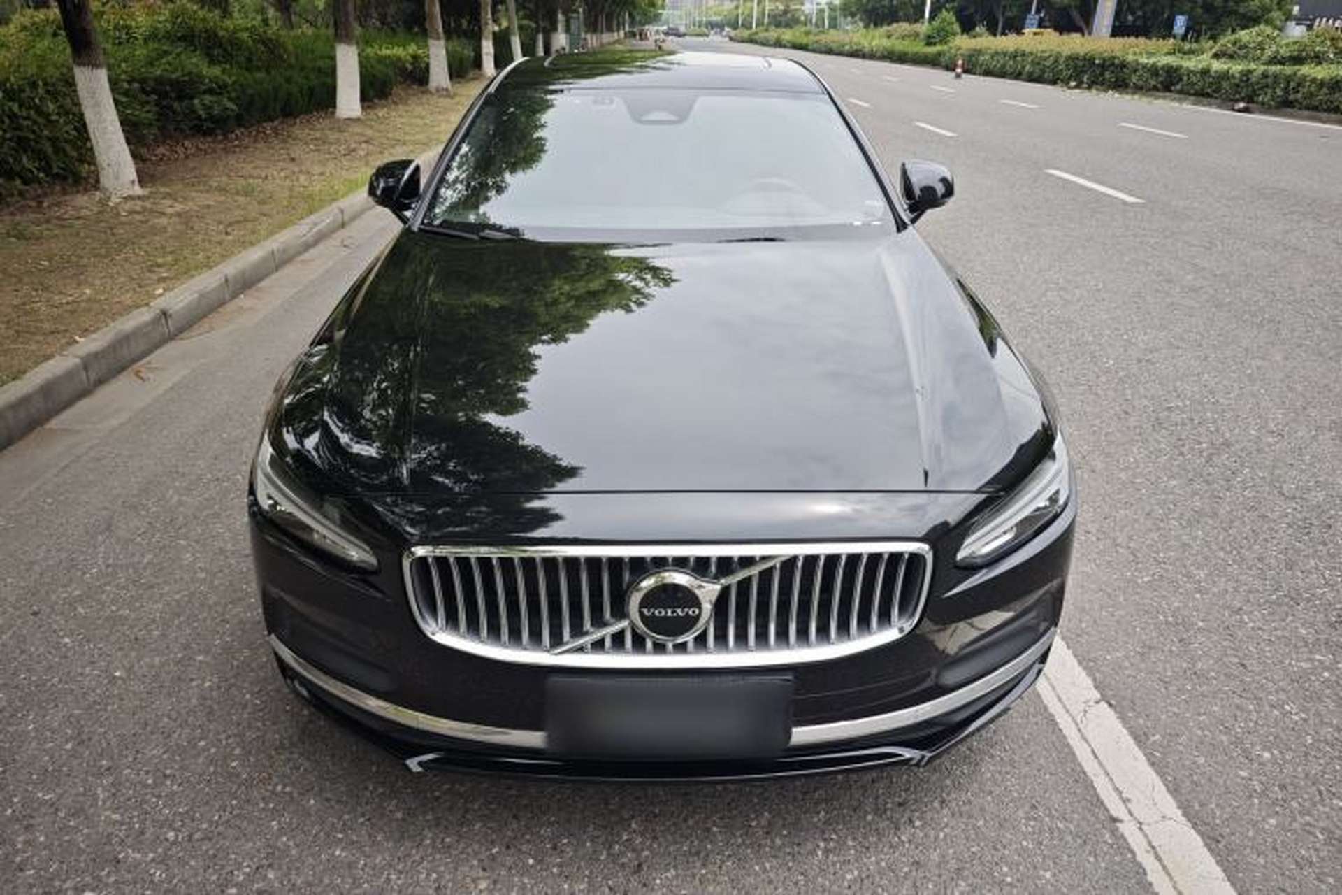 Used Volvo S90 2023 B5 Zhiyi Luxury Edition Exterior 2
