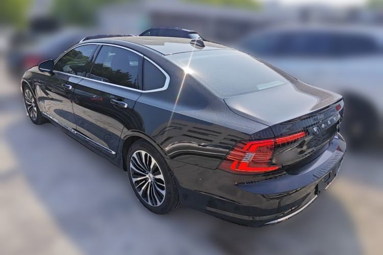 Used Volvo S90 2023 B5 Zhiyi Luxury Edition Exterior 2