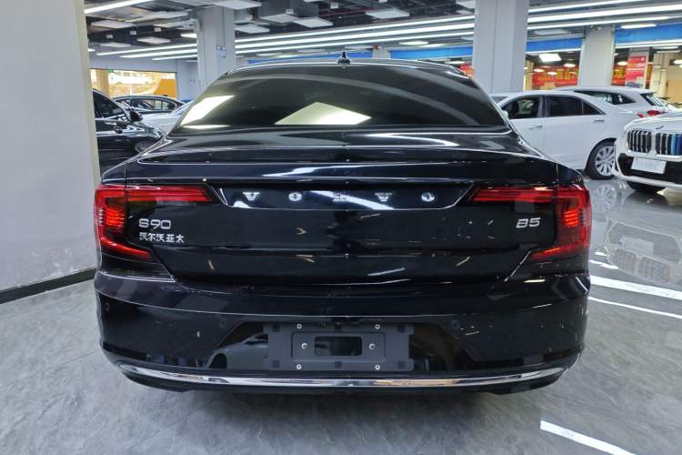 Used Volvo S90 2023 B5 Zhiyuan Luxury Edition Exterior 2