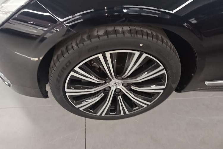 Used Volvo S90 2023 B5 Zhiyuan Luxury Edition Exterior 4