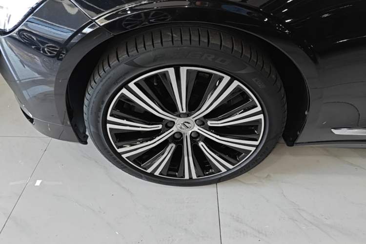 Used Volvo S90 2023 B5 Zhiyuan Luxury Edition Exterior 4