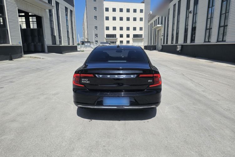 Used Volvo S90 2023 B5 Zhiyi Luxury Edition Exterior 4