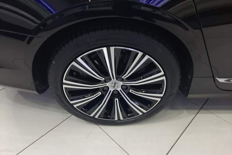 Used Volvo S90 2023 B5 Zhiyuan Luxury Edition Exterior 5
