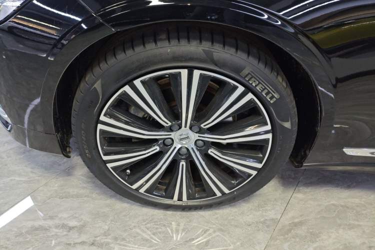 Used Volvo S90 2023 B5 Zhiyuan Luxury Edition Exterior 5