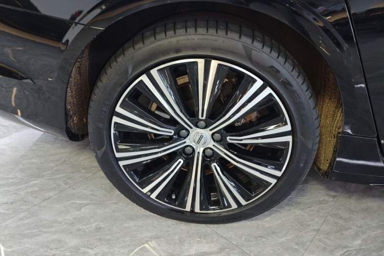 Used Volvo S90 2023 B5 Zhiyuan Luxury Edition Exterior 6