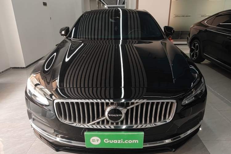 Used Volvo S90 2023 B5 Zhiyuan Luxury Edition Front
